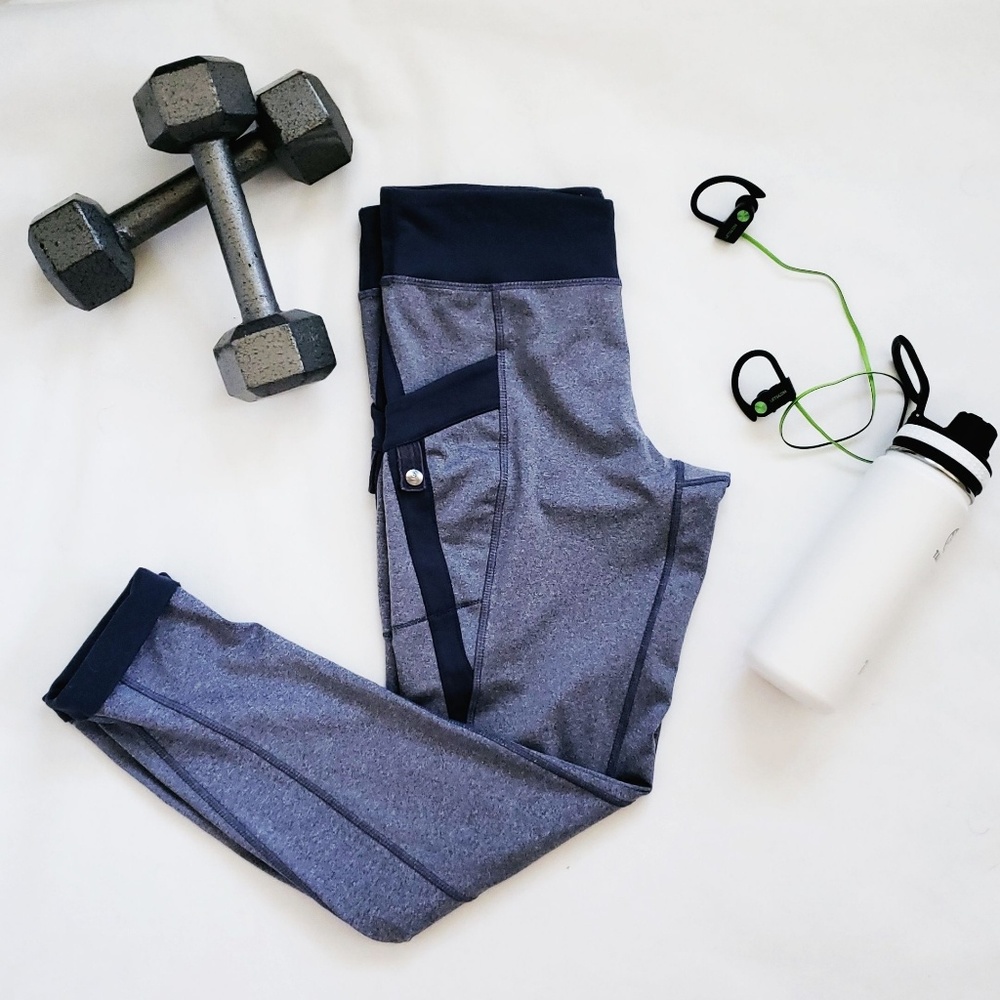 7/8 Length Cuffed Workout Leggings w/ Side Pockets